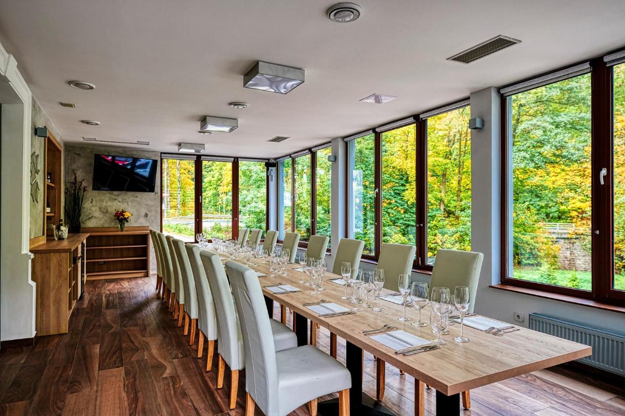 Penzion A Restaurace Bily Mlyn Λίμπερεκ Εξωτερικό φωτογραφία